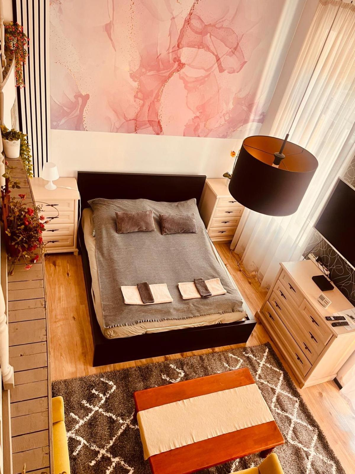 בודפשט Kalvaria With Balcony, Free Parking And Ac מראה חיצוני תמונה