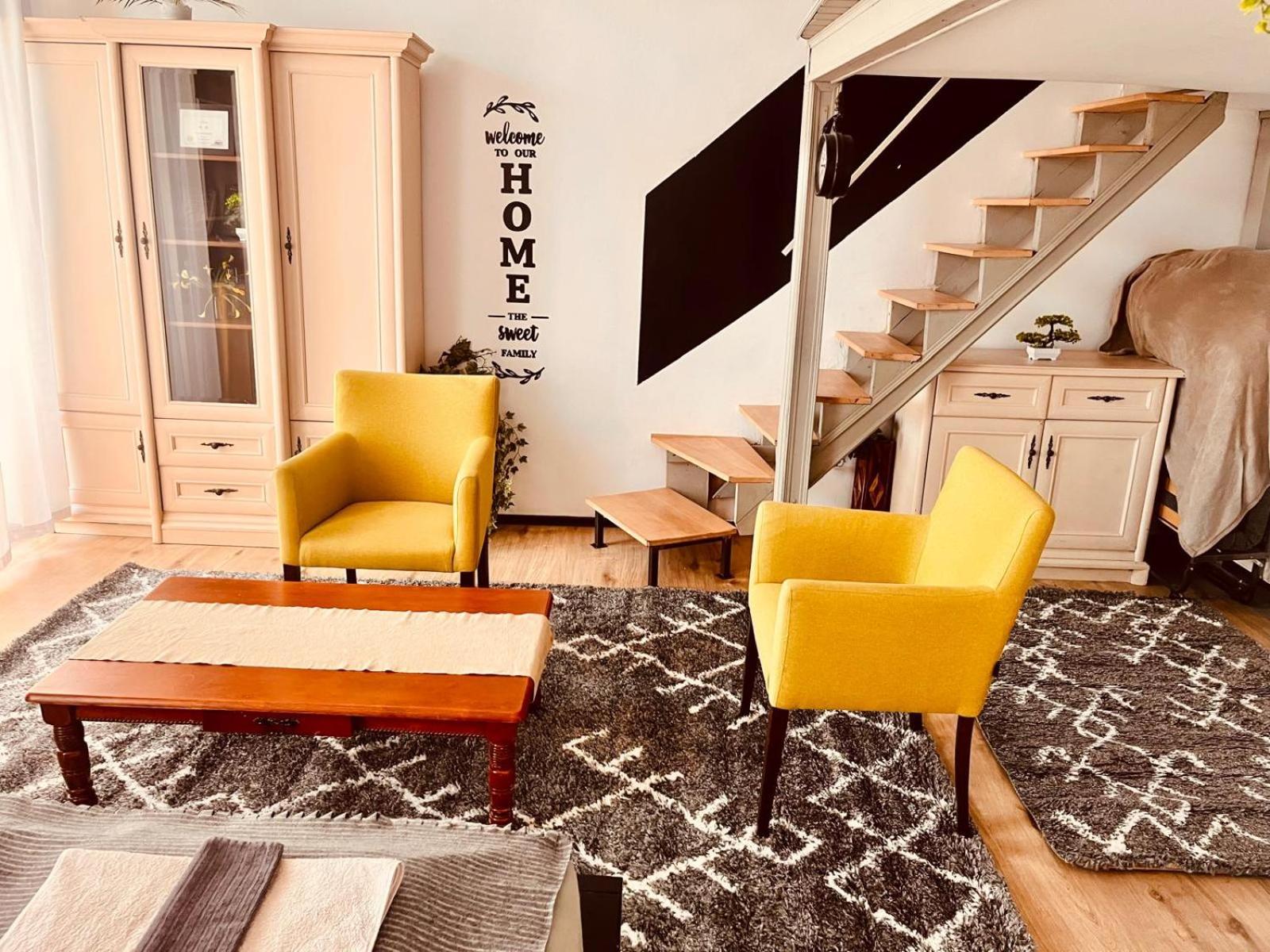 בודפשט Kalvaria With Balcony, Free Parking And Ac מראה חיצוני תמונה